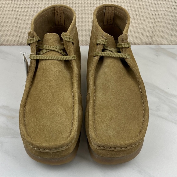 Clarks Wallaston Chukka Boots Suede Leather NWT - Picture 3 of 16